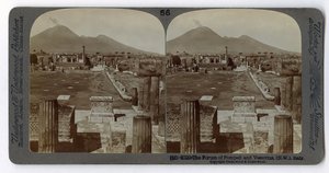 Il Foro di Pompei con il Vesuvio sullo sfondo, dalla Underwood Travel Library, 1895 da Italian Photographer
